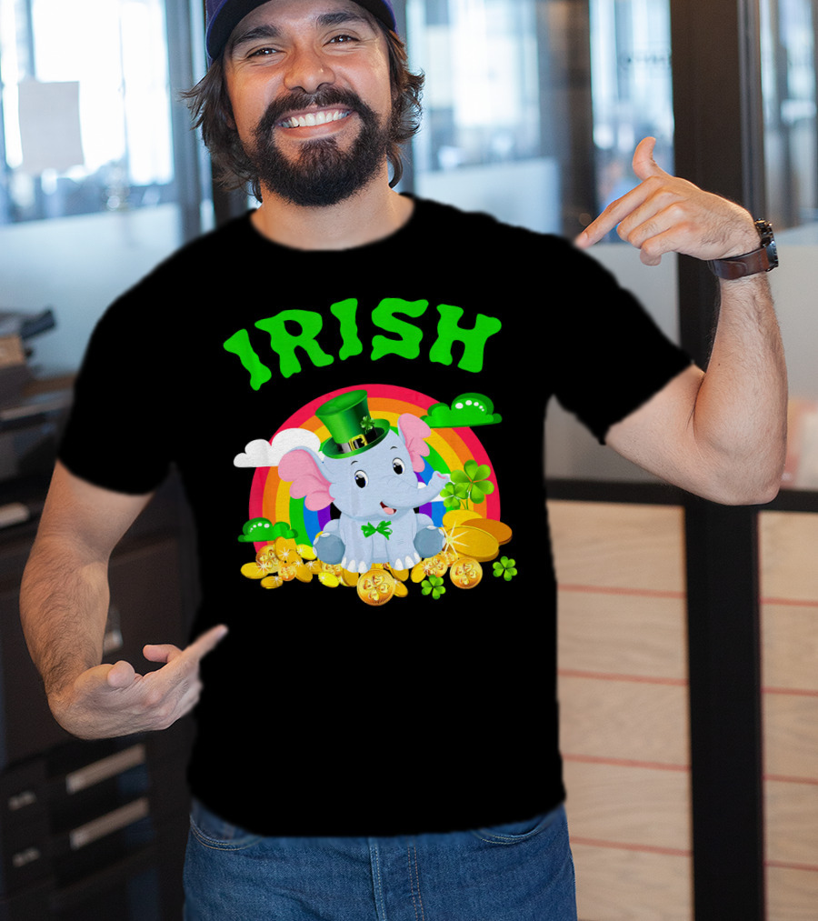 Irish Elephant St Patricks Day Rainbow Coins Clover T-Shirt