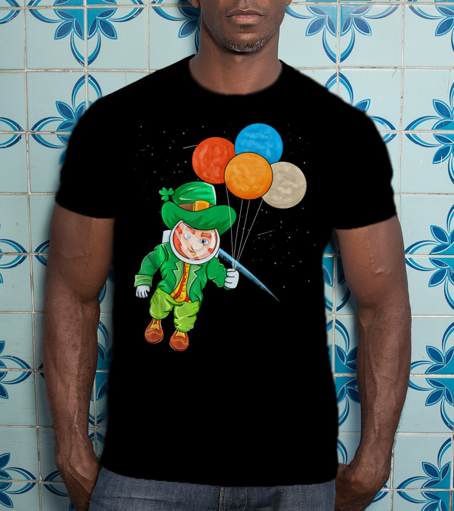 Leprechaun In Space St Patrick's Day Astronaut With Colorful Balloons T-Shirt
