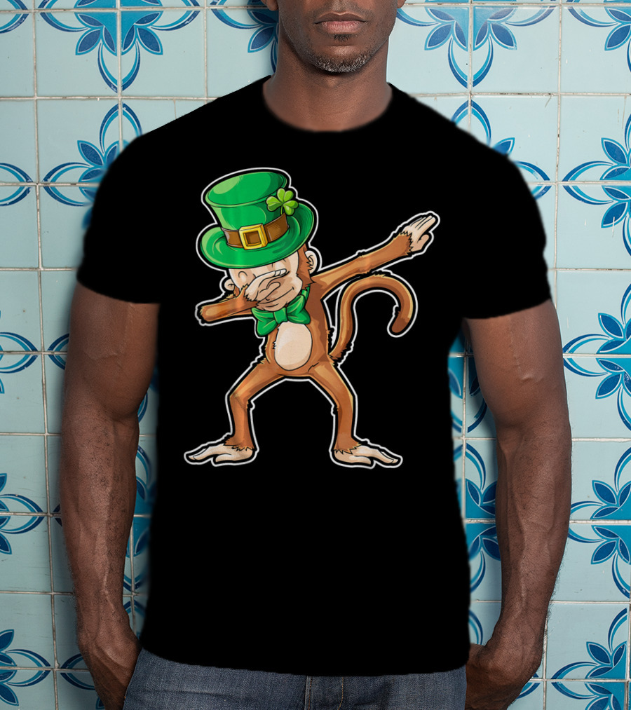 Dabbing Monkey St. Patrick's Day Leprechaun Hat Green Bow Tie T-Shirt