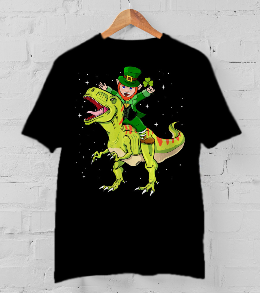 St Patricks Day Leprechaun Riding T Rex Dinosaur With Shamrock T-Shirt