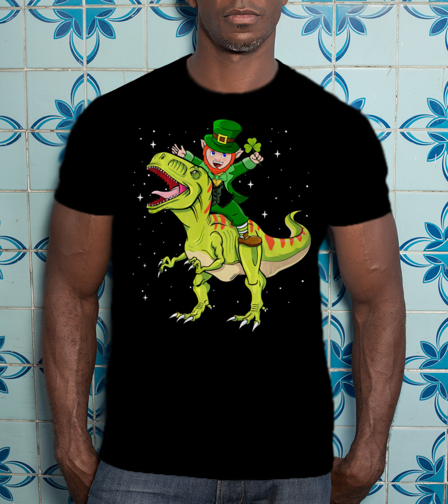 St Patricks Day Leprechaun Riding T Rex Dinosaur With Shamrock T-Shirt