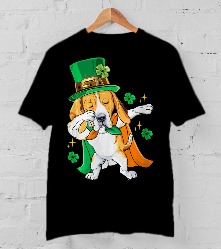 Beagle Dabbing Leprechaun St Patricks Day Shamrocks T-Shirt
