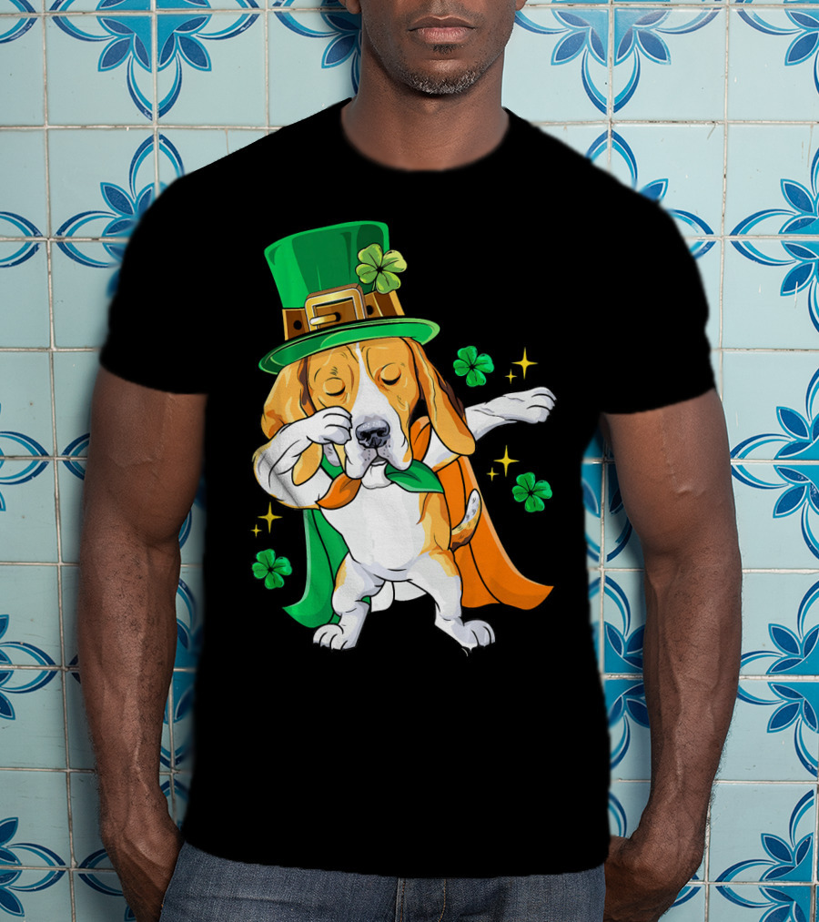 Beagle Dabbing Leprechaun St Patricks Day Shamrocks T-Shirt