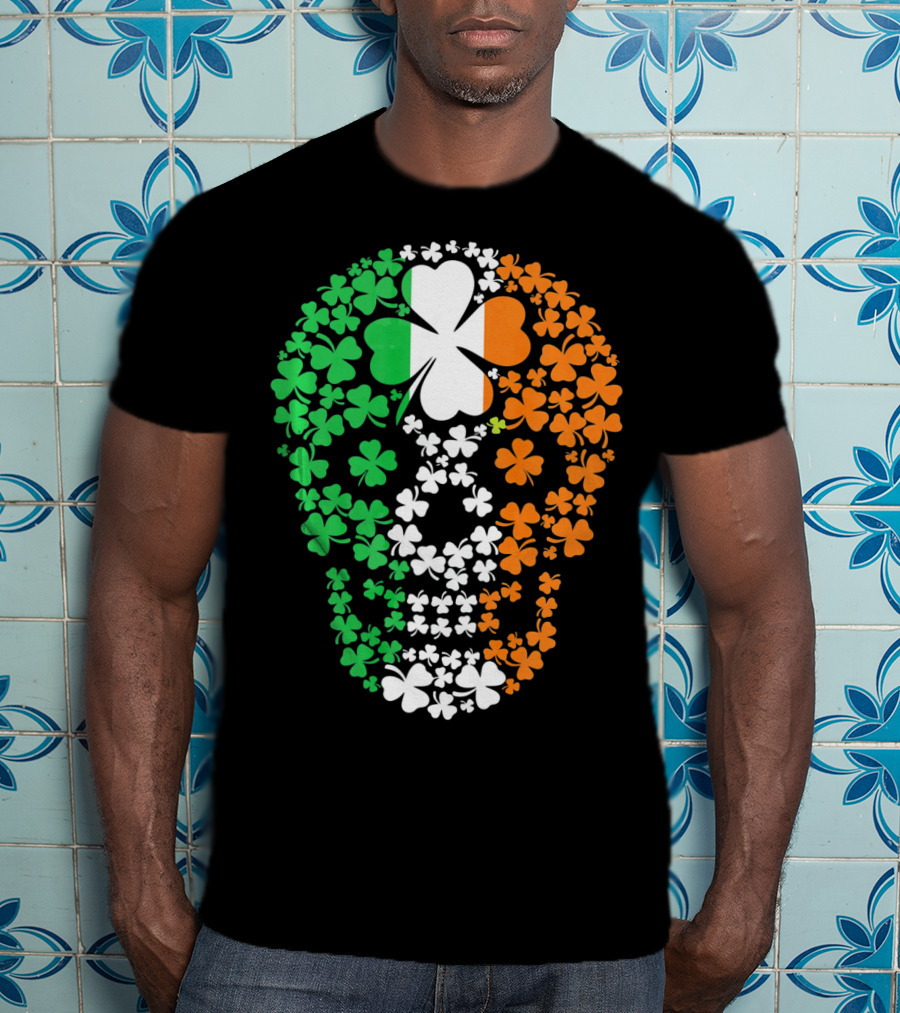 Vintage Shamrock Skull Ireland St Patrick's Day T-Shirt