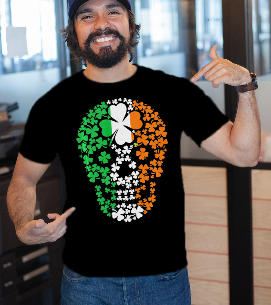 Vintage Shamrock Skull Ireland St Patrick's Day T-Shirt