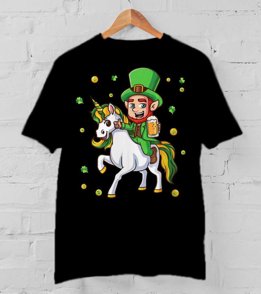 Leprechaun Drinking Beer With Unicorn Surrounded By Clovers And Coins T-Shirt