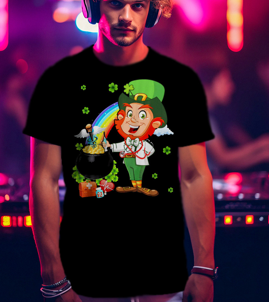 Lucky Medical Scrub Nurse Doctor Leprechaun With Pot Of Gold And Rainbow T-Shirt