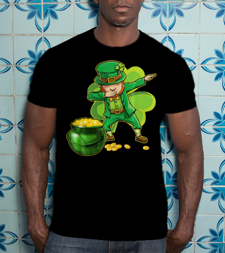 Dabbing Leprechaun Pot Of Gold Shamrock Dance T-Shirt
