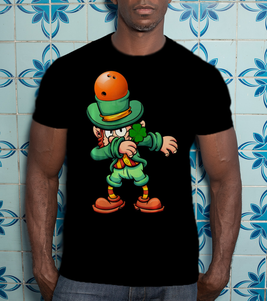 Dabbing Leprechaun Wearing Bowling Ball Hat Holding Shamrock T-Shirt