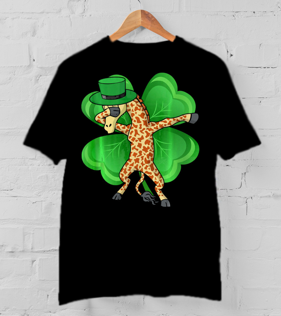Dabbing Giraffe Leprechaun Shamrock St. Patrick's Day T-Shirt