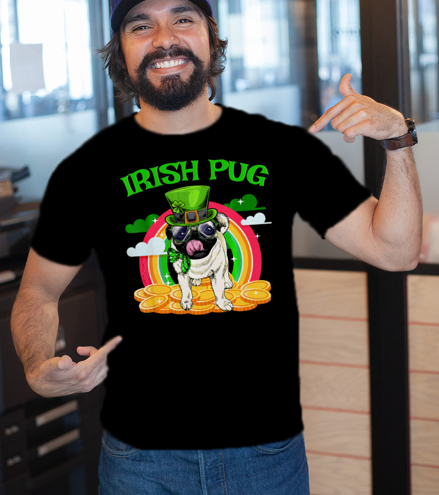 Irish Pug Funny St Patricks Day Leprechaun Rainbow Coins T-Shirt
