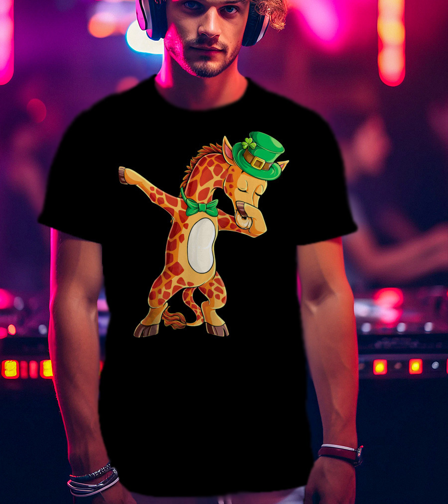 Giraffe Dabbing Leprechaun Hat Bow Tie T-Shirt