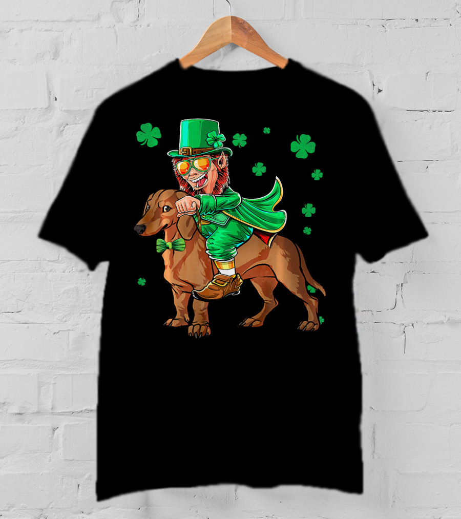 Leprechaun Riding Dachshund With Shamrocks St. Patrick's Day T-Shirt
