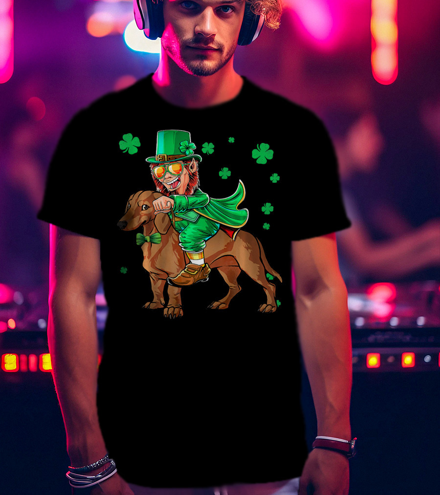 Leprechaun Riding Dachshund With Shamrocks St. Patrick's Day T-Shirt