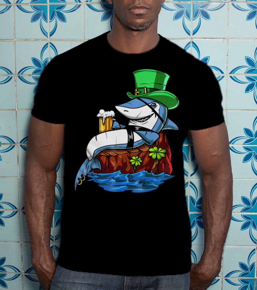 Leprechaun Shark Pirate St Patricks Beer Shamrock Rock T-Shirt