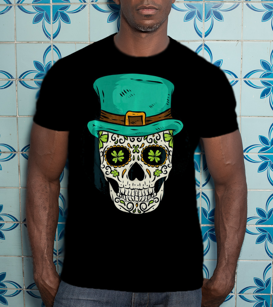 Lucky St. Patrick's Day Green Irish Skull With Celtic Shamrocks And Top Hat T-Shirt