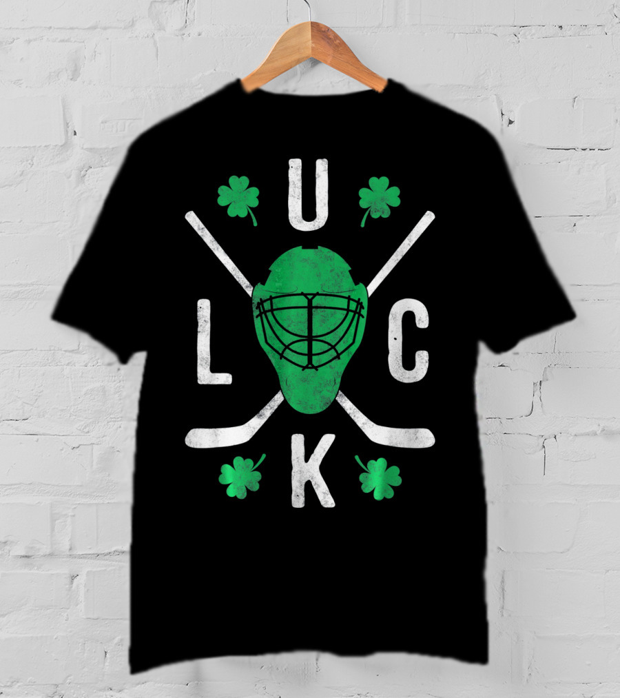 Luck Irish Hockey Player Clover Mask And Sticks T-Shirt