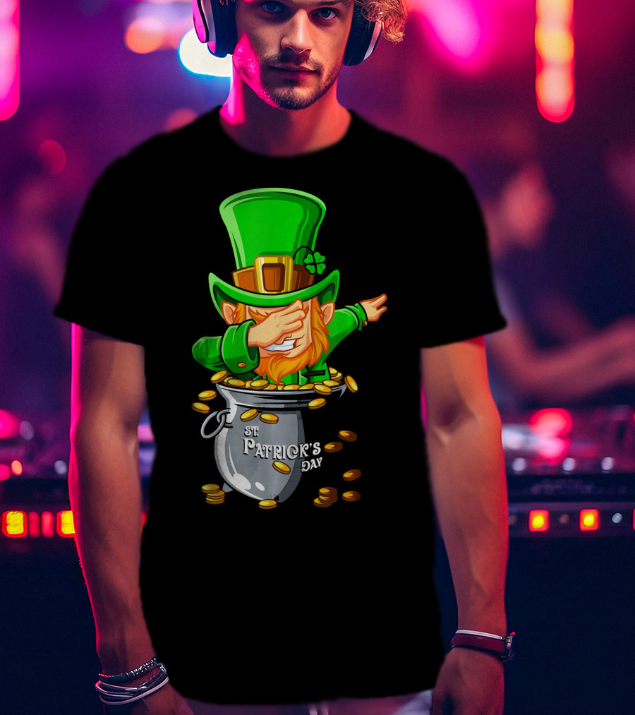 Dabbing Leprechaun St Patrick's Day Pot Of Gold T-Shirt