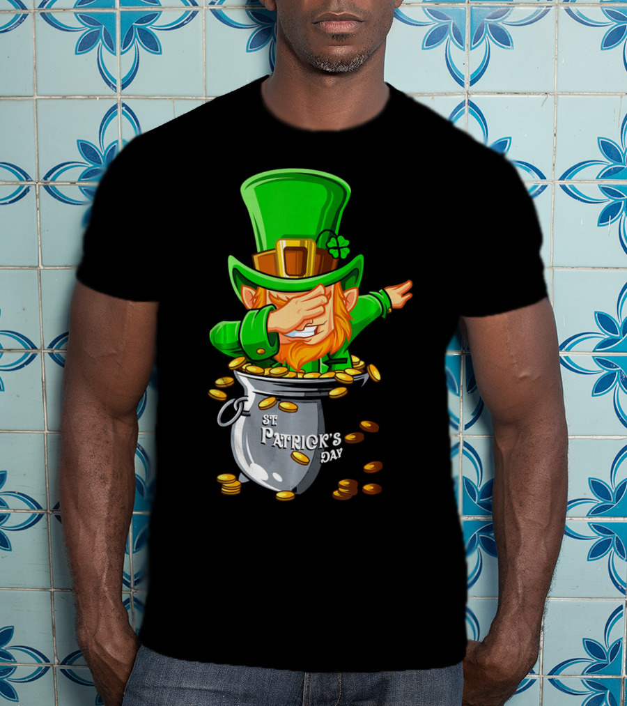 Dabbing Leprechaun St Patrick's Day Pot Of Gold T-Shirt