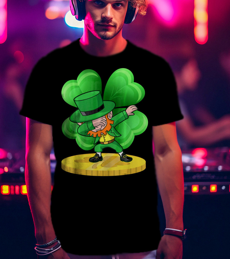 Irish St Patricks Day Dabbing Leprechaun On Shamrock Coin T-Shirt