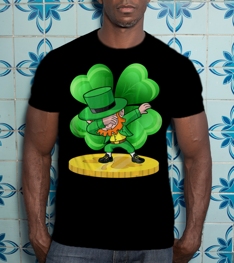 Irish St Patricks Day Dabbing Leprechaun On Shamrock Coin T-Shirt
