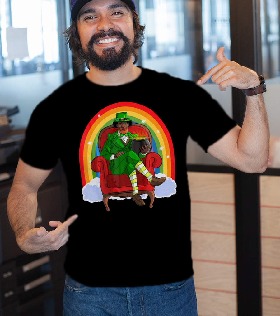 African American Leprechaun With Pot Of Gold And Rainbow St. Patricks T-Shirt