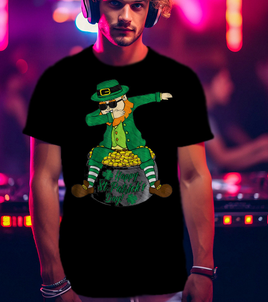 Happy St. Patrick's Day Dabbing Leprechaun Sitting On Gold T-Shirt