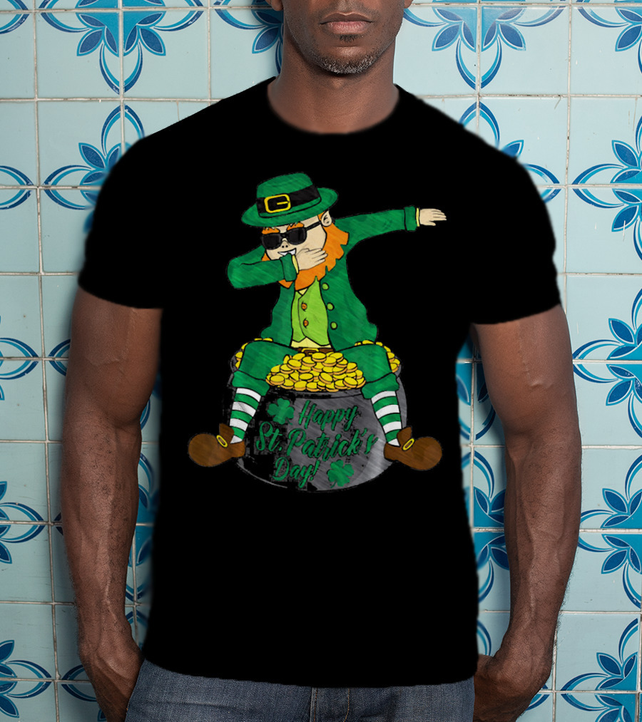 Happy St. Patrick's Day Dabbing Leprechaun Sitting On Gold T-Shirt