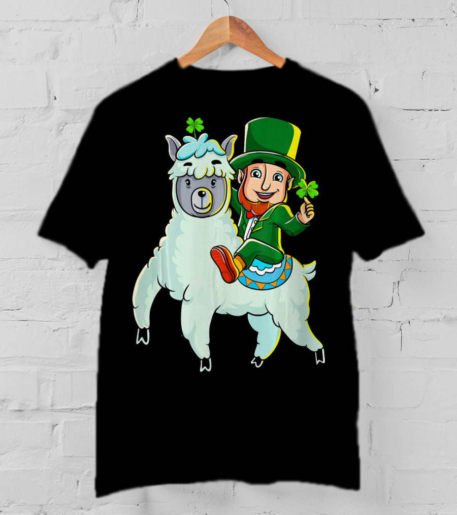 Leprechaun Riding Llama Clover Hat Green Suit Cartoon T-Shirt