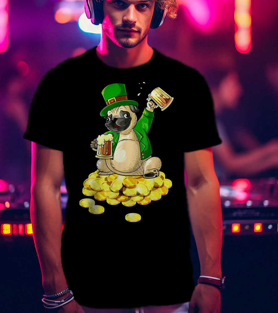 Irish Pug St. Patrick's Day Beer Cheers On Gold Coins T-Shirt