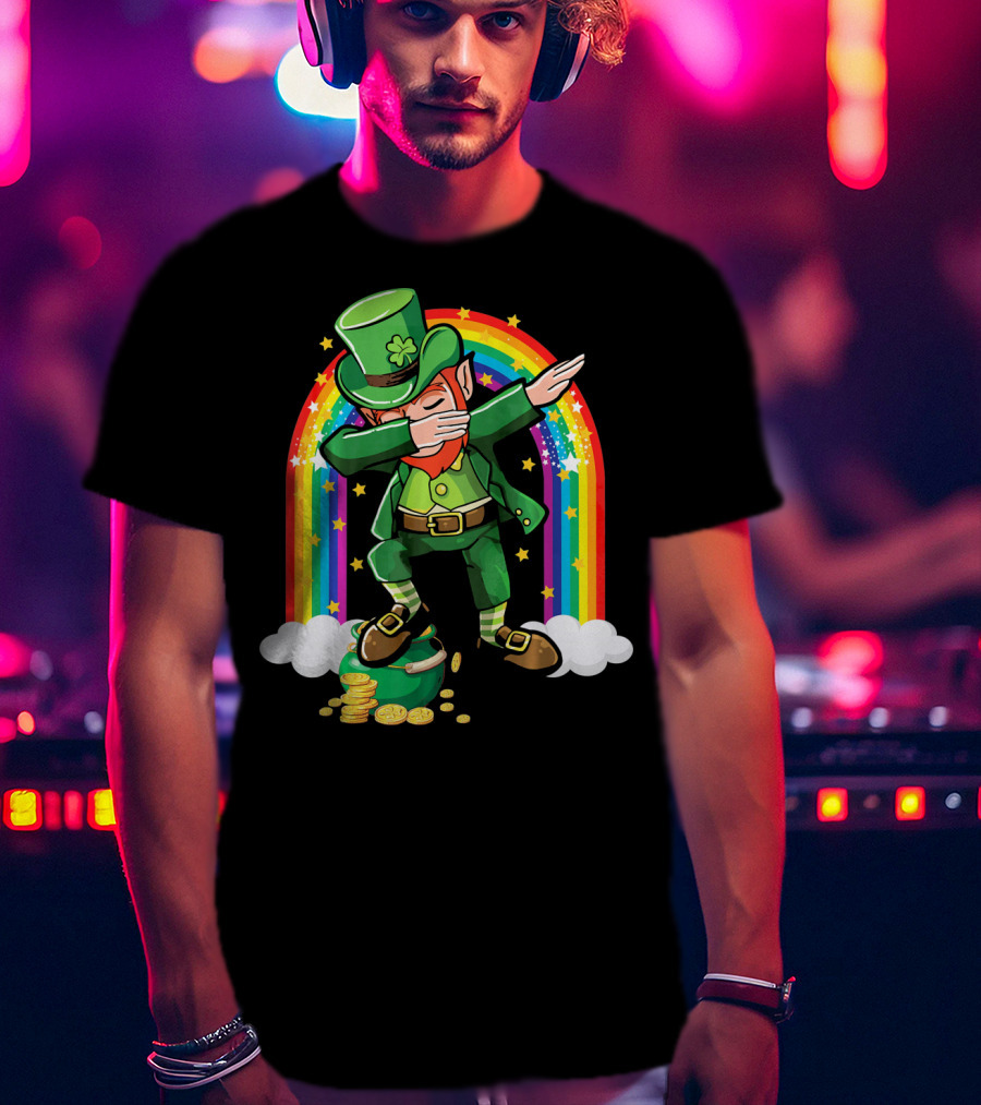 St Patricks Day Leprechaun Dabbing With Rainbow And Gold Coins T-Shirt