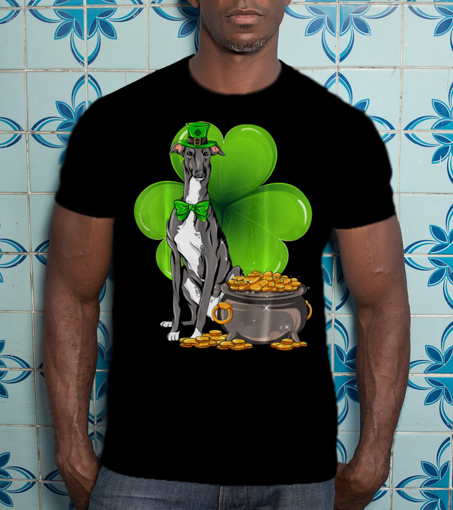 Greyhound St Patricks Day Leprechaun Dog With Shamrock And Pot Of Gold T-Shirt