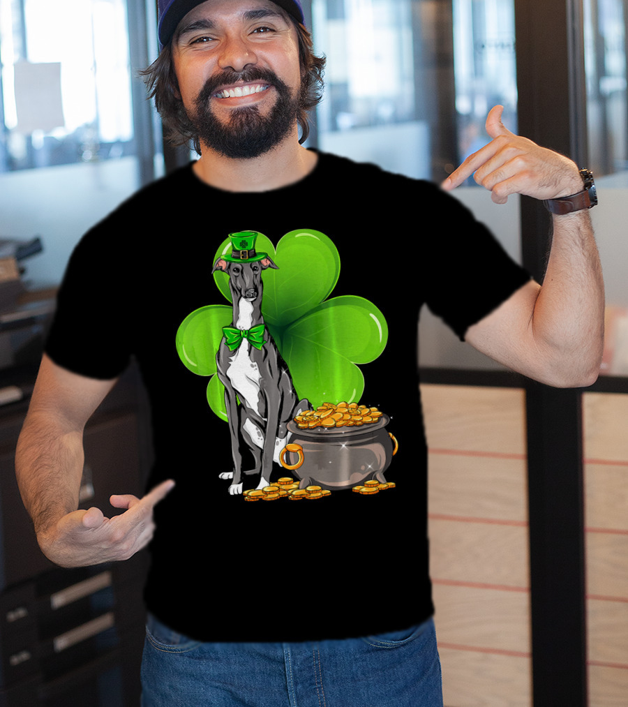 Greyhound St Patricks Day Leprechaun Dog With Shamrock And Pot Of Gold T-Shirt