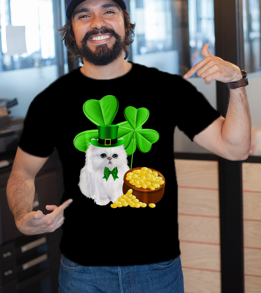 Persian Cat With Leprechaun Hat And Shamrocks St Patricks Day T-Shirt