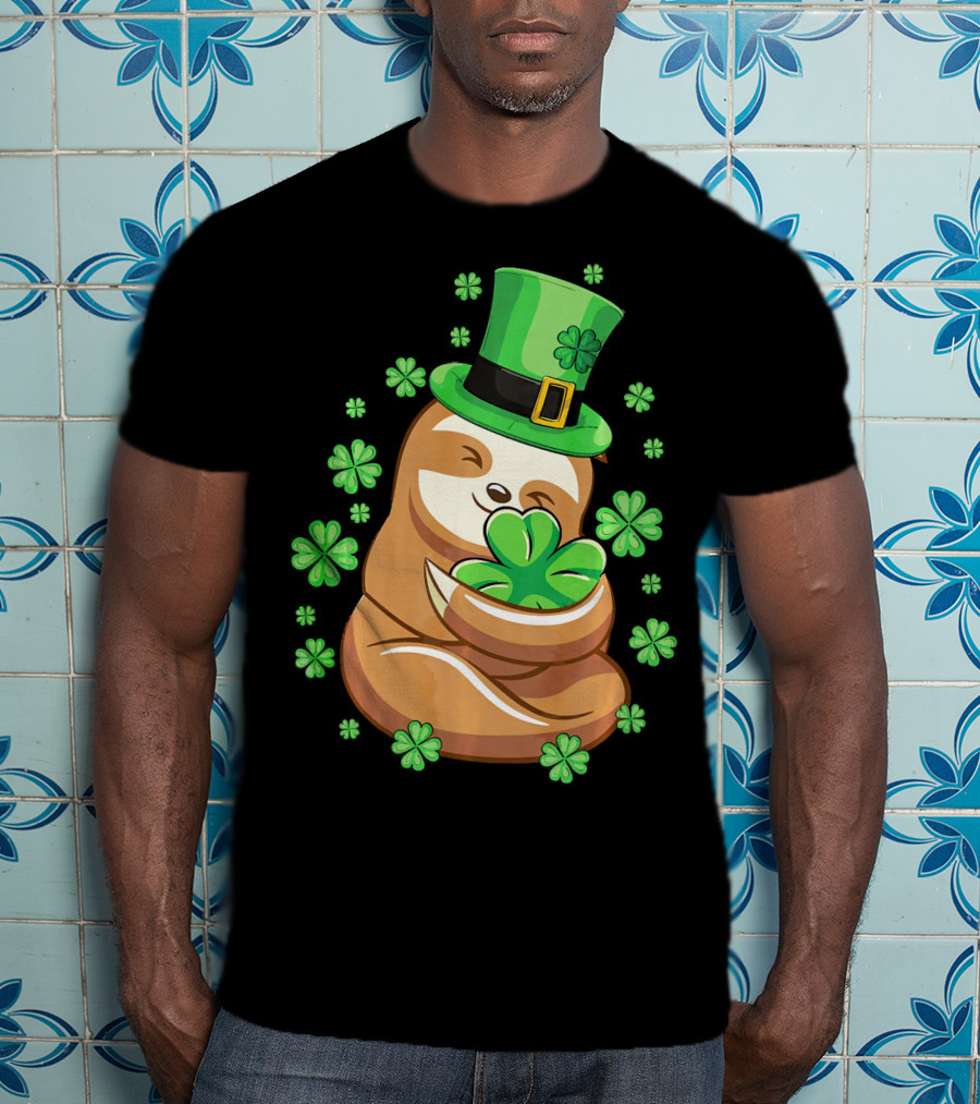 Lucky Sloth St Patricks Day Leprechaun With Shamrocks And Green Hat T-Shirt