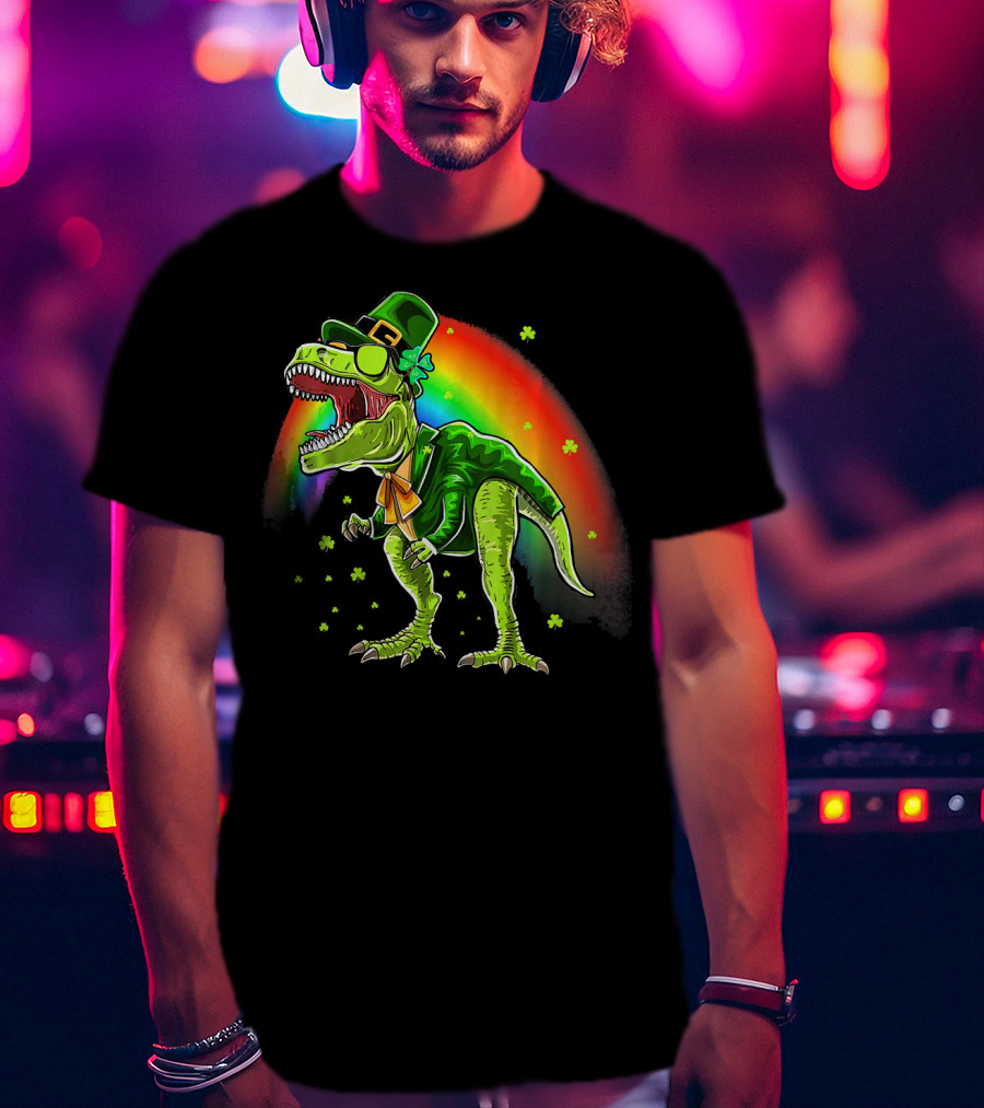St. Patricks Day T-Rex Dinosaur Leprechaun With Rainbow And Shamrocks T-Shirt