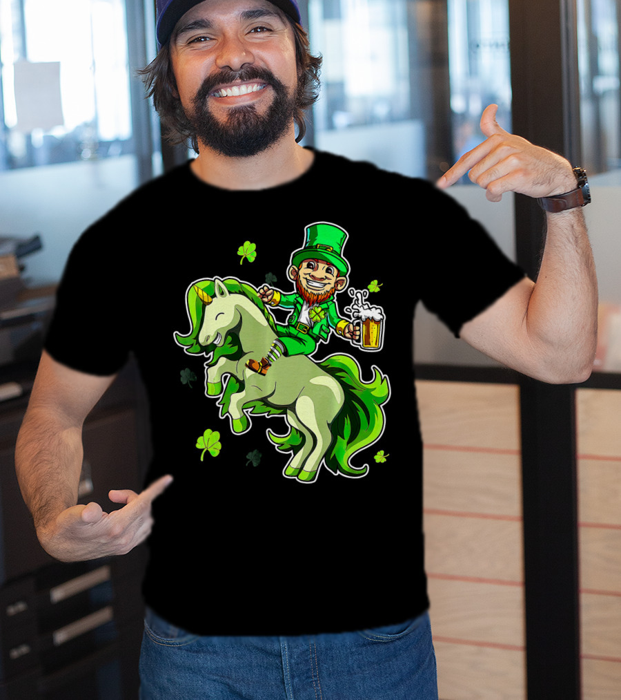 Leprechaun Riding A Green Unicorn Holding Beer With Shamrocks T-Shirt
