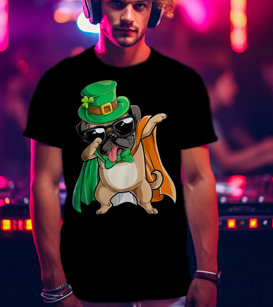 Dabbing Pug St Patrick's Day Leprechaun Hat Cape T-Shirt