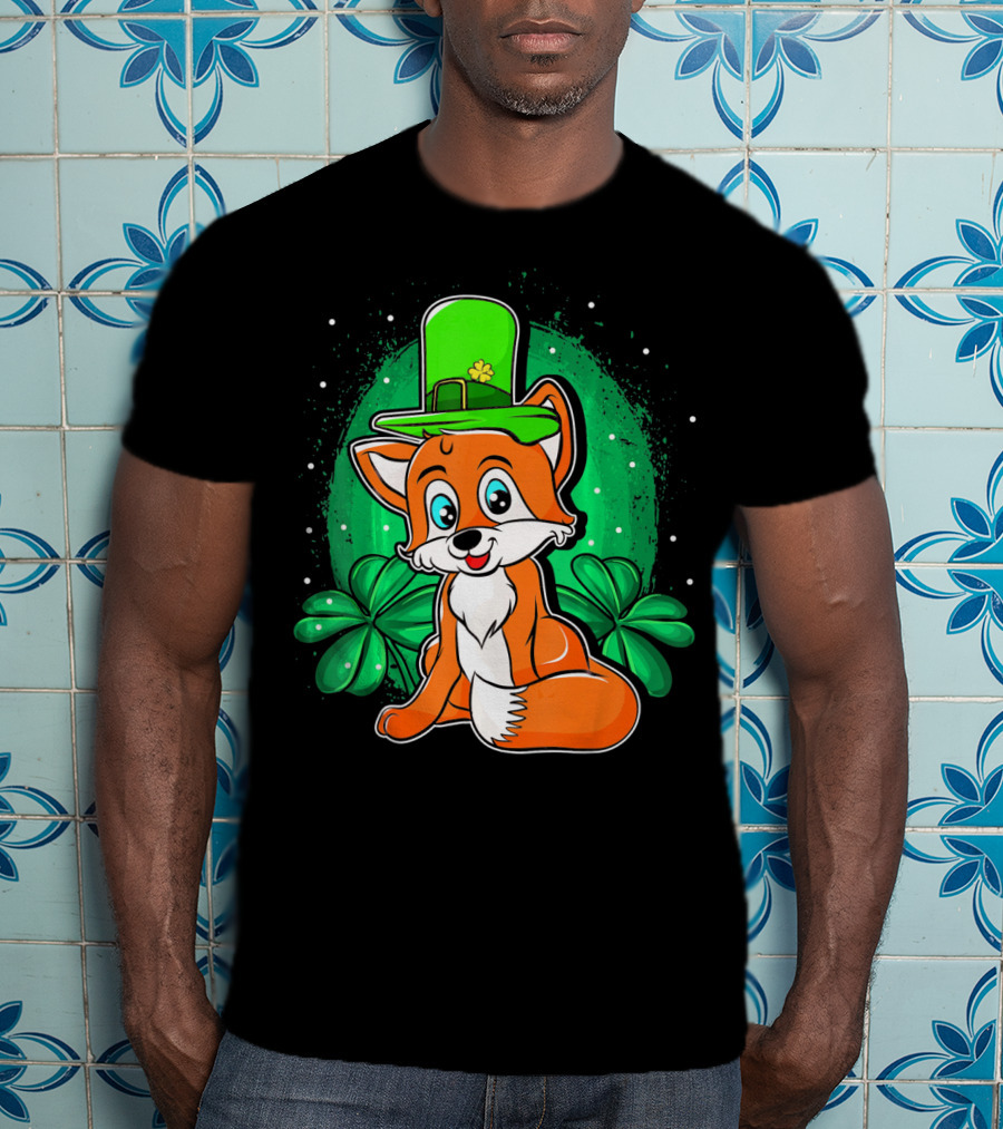 Four Leaf Clover Hat Fox Saint Patrick's Day T-Shirt