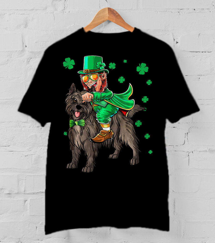 Leprechaun Riding Cairn Terrier Shamrock St Patrick's Day T-Shirt
