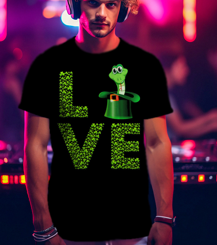 Love Snake St Patricks Day Shamrock Hat T-Shirt
