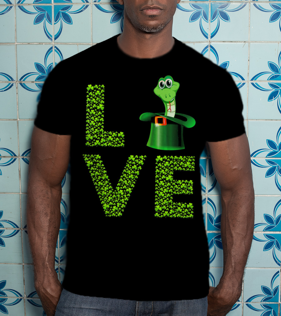 Love Snake St Patricks Day Shamrock Hat T-Shirt