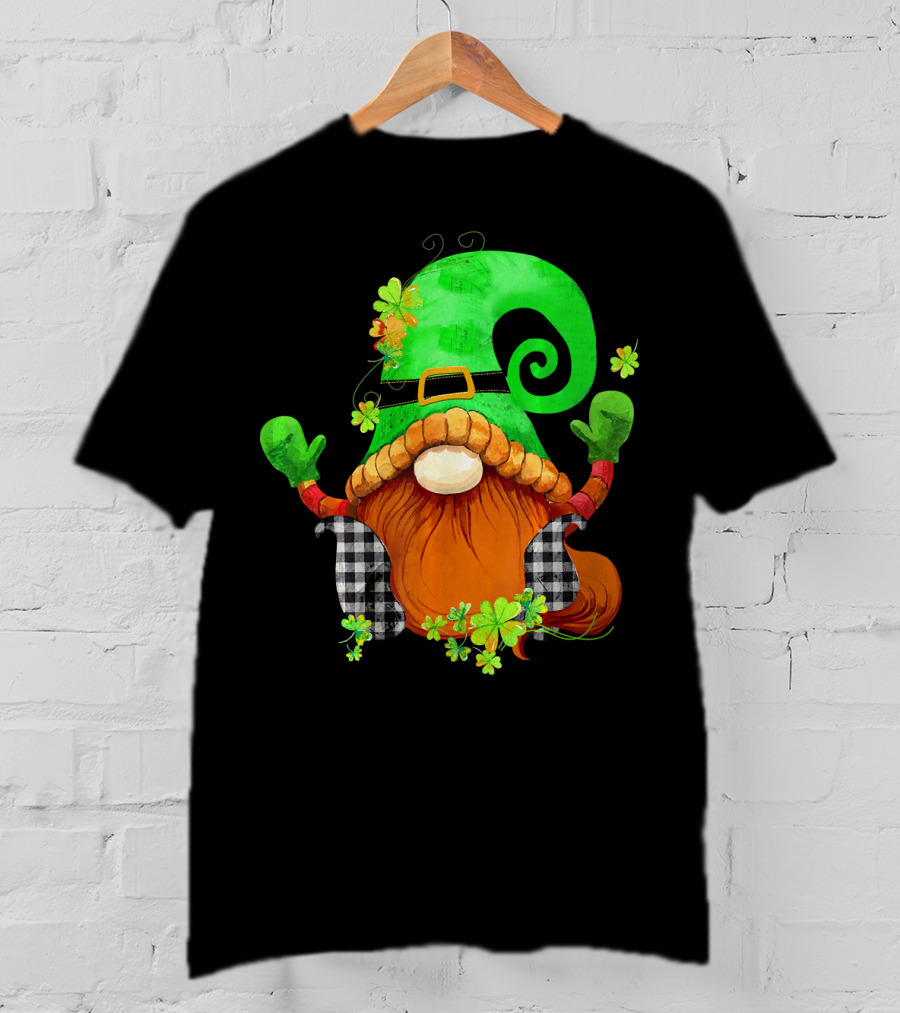 St. Patricks Day Leprechaun Gnome With Shamrock And Green Hat T-Shirt