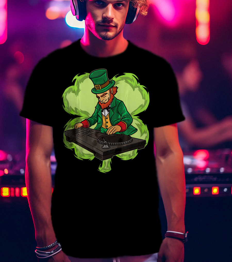 DJ Leprechaun Irish Luck Live On Stage With Turntable Shamrock T-Shirt