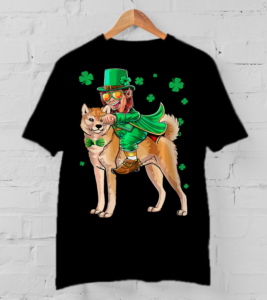 Leprechaun Akita Shamrock St. Patricks Day T-Shirt