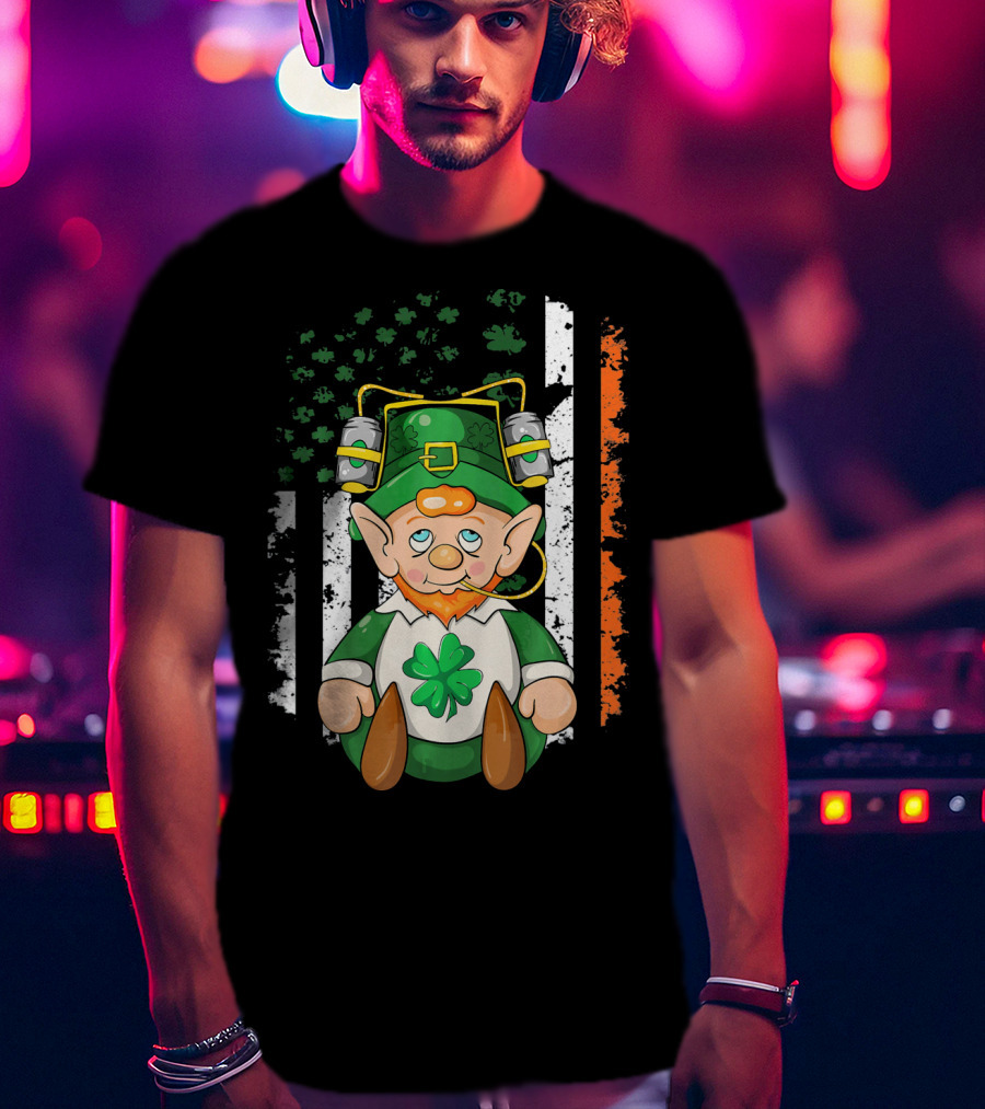 Irish American Flag Leprechaun St. Patrick's Day Clover T-Shirt