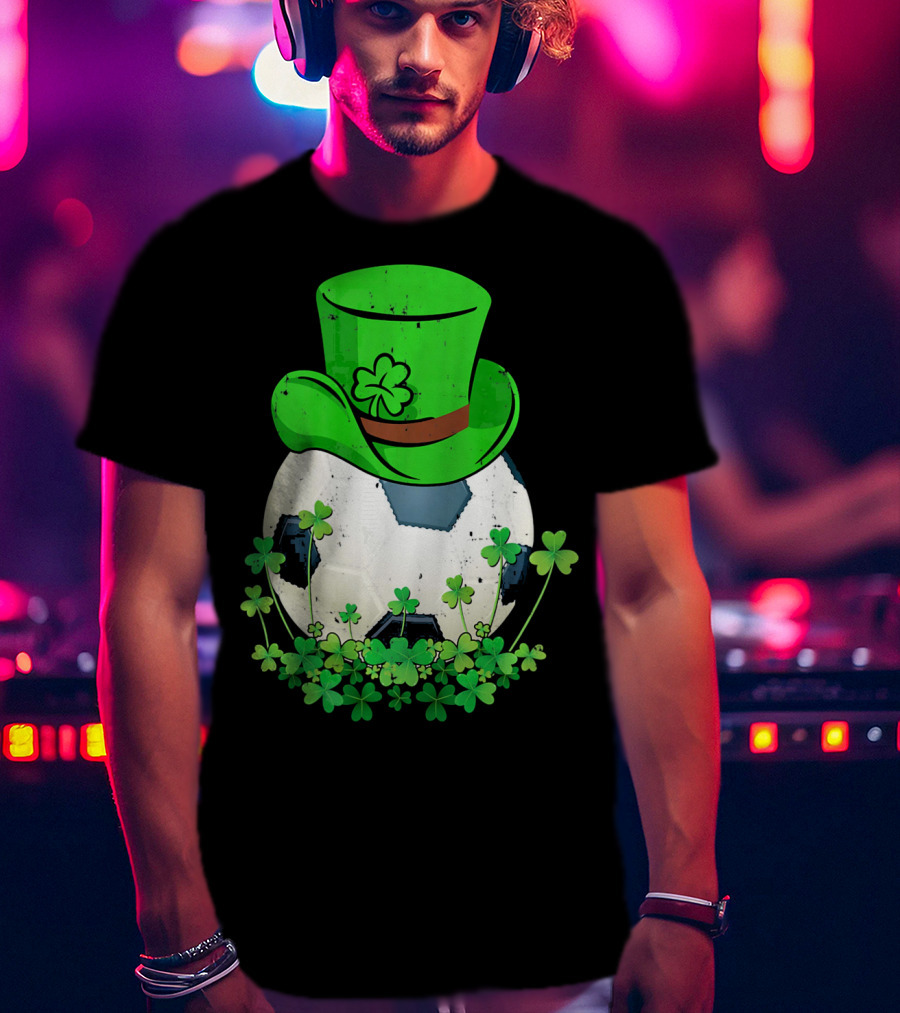 Shamrock Soccer Ball With Leprechaun Hat St Patricks Day T-Shirt