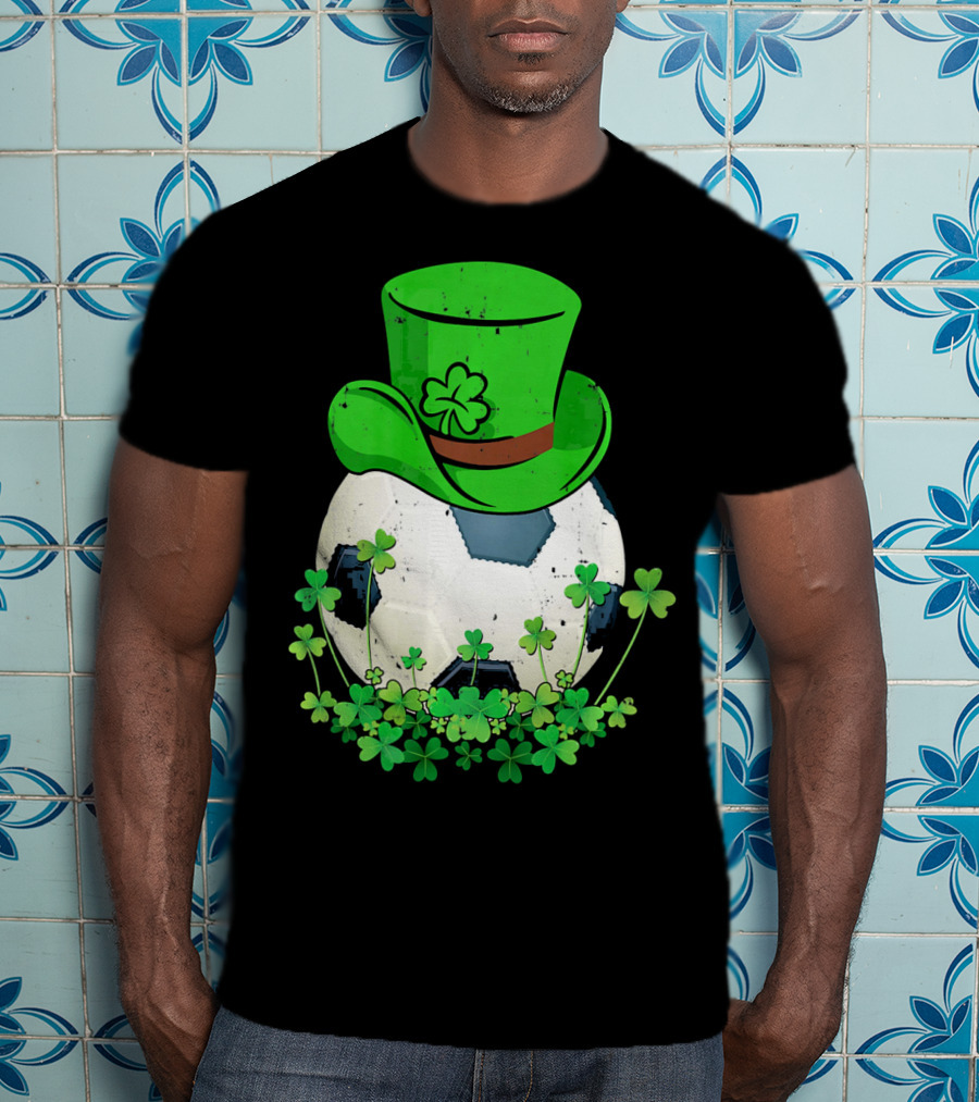 Shamrock Soccer Ball With Leprechaun Hat St Patricks Day T-Shirt