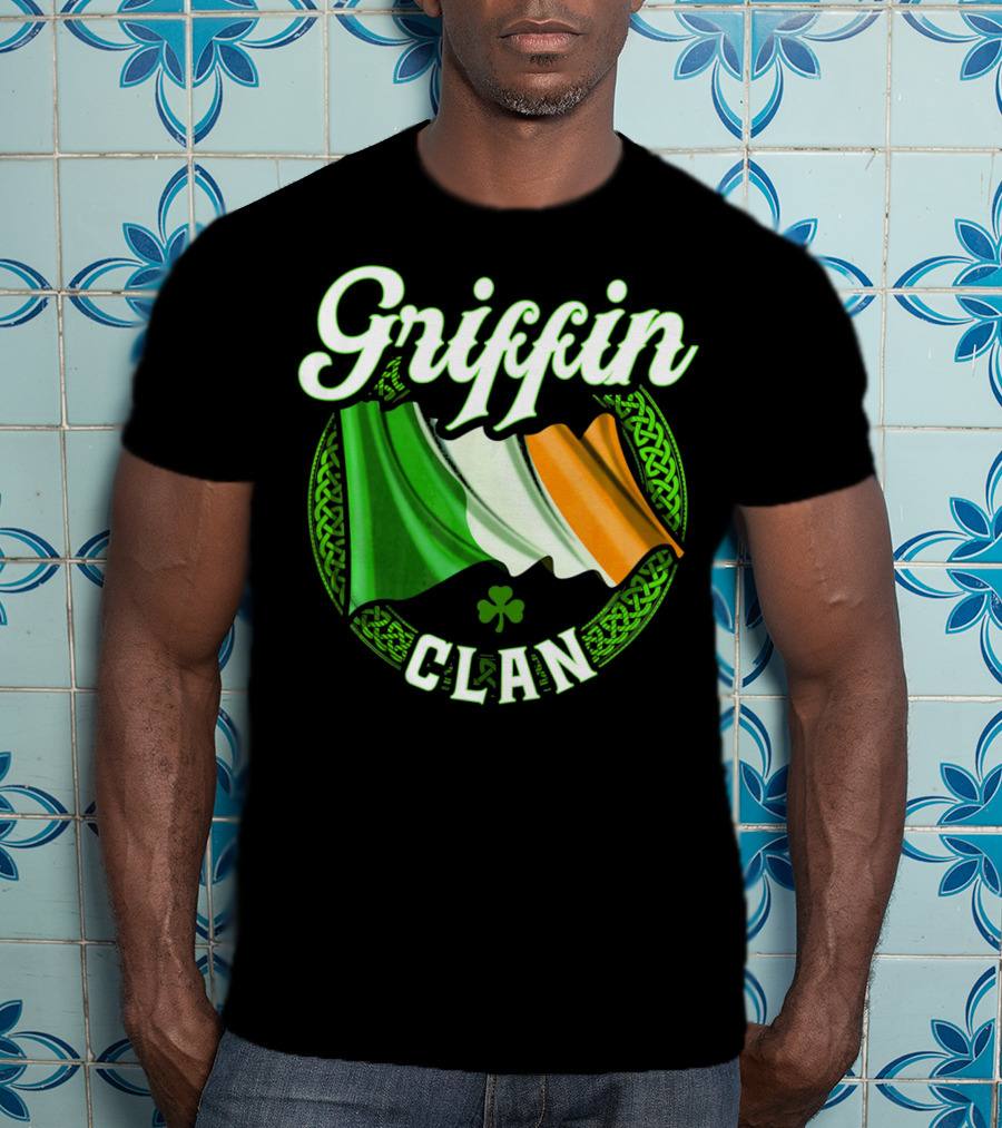 Griffin Clan Irish Flag Surname Ireland Celtic Heritage T-Shirt