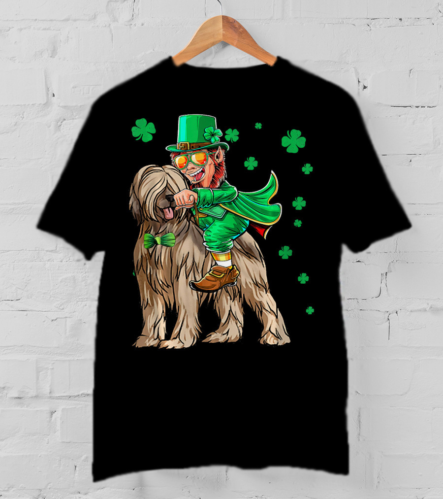 Leprechaun With Briard Surrounded By Shamrocks For St. Patrick's Day T-Shirt